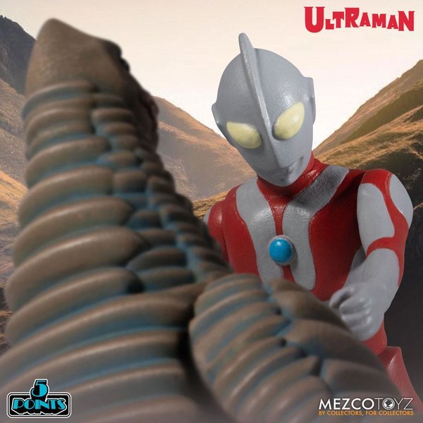 Mezco Toyz Ultraman 5 Points Ultraman & Red King (Boxed Set)