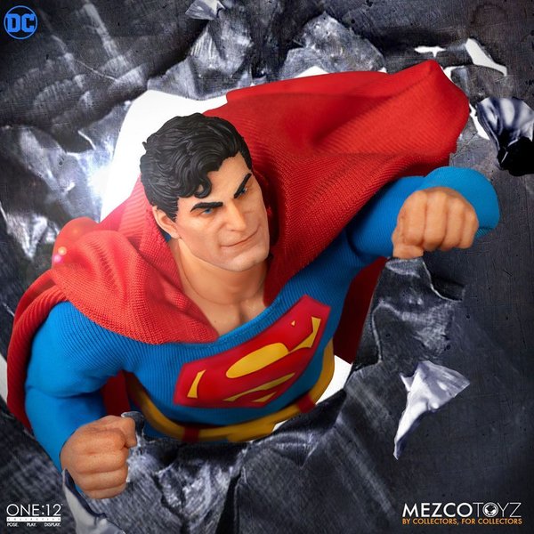 Mezco Toyz DC Comics Actionfigur 1/12 Superman (Man of Steel Edition) (Vorbestellung für Okt 2022)
