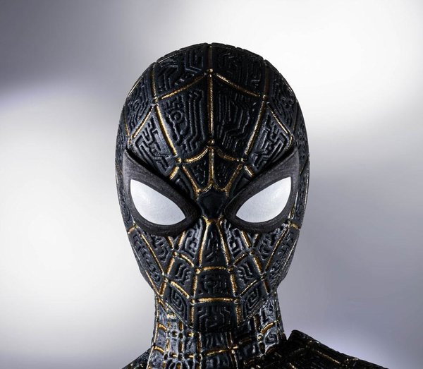 S.H. Figuarts Spider-Man: No Way Home Spider-Man Black & Gold Suit (Vorbestellung für März 2022)