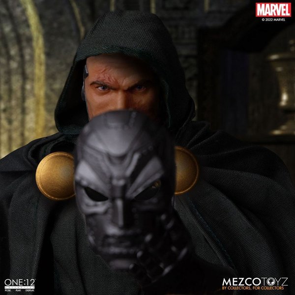 Mezco Toyz Marvel The One:12 Collective Doctor Doom (Juli 2023)