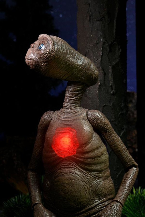 NECA E.T. - Der Außerirdische Actionfigur Ultimate Deluxe E.T. (Vorbestellung für Januar 2023)